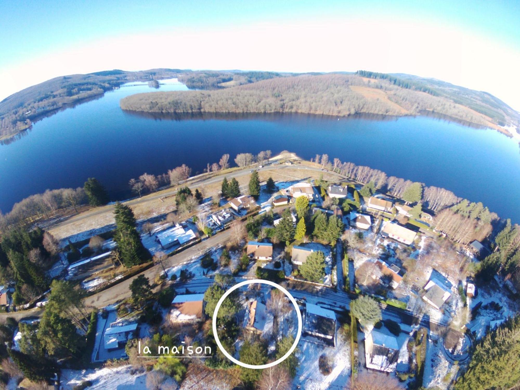 Maisonnette Lac De Vassiviere Beaumont-du-Lac Exterior foto